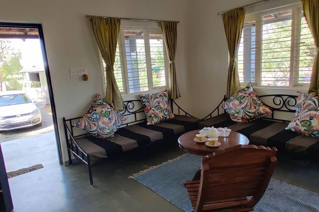 Shakuntala Farms - Rustic Farmstay With Modern Comforts Nashik Exterior foto